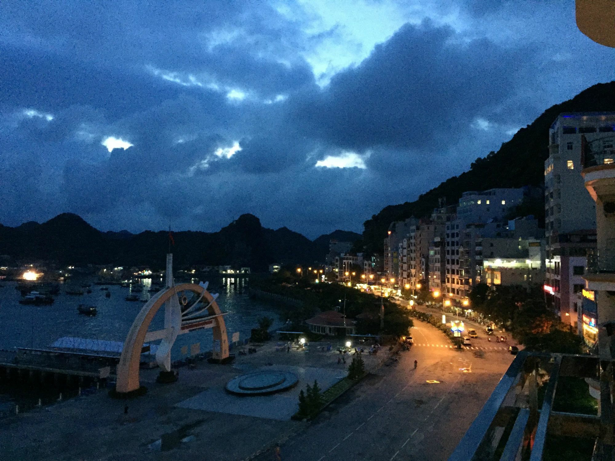 Catba Dream Hotel Dong Khe Sau Exterior foto